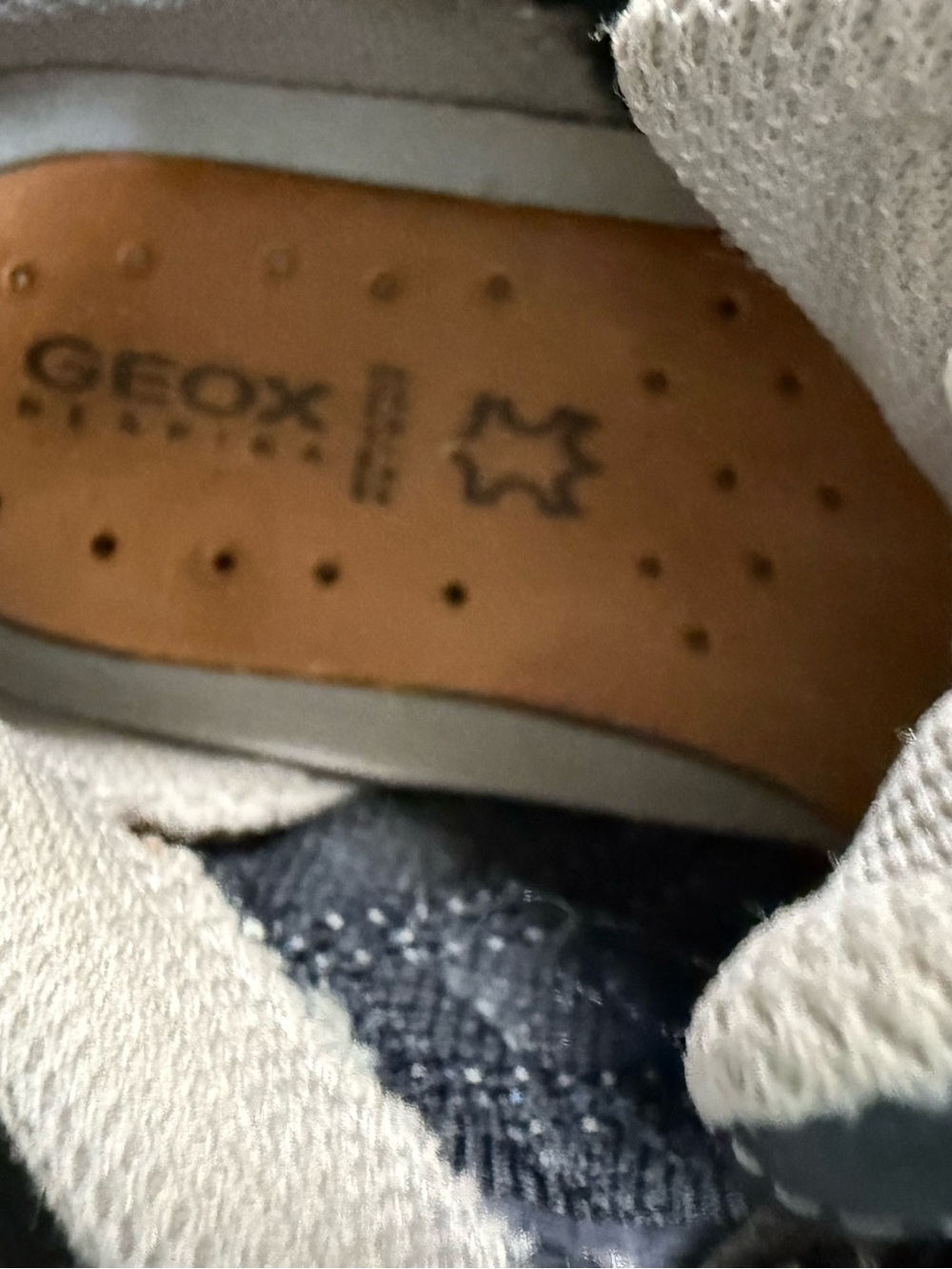 GEOX Kid’s shoes with genuine leather insoles Size 8,5 - Picture 8 of 10